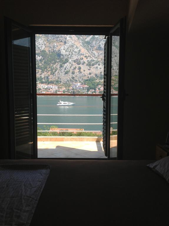 Villa "M Family" Kotor Buitenkant foto